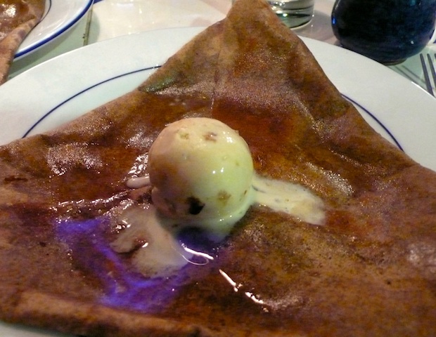 Dessert Crepes